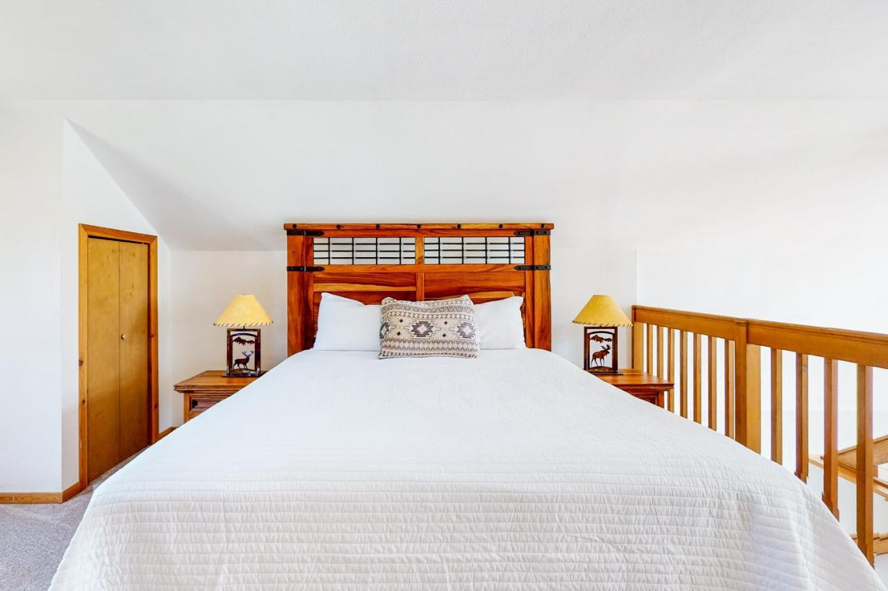 Cabin Getaway & Stonewood Lodge Гранд-Лейк Экстерьер фото